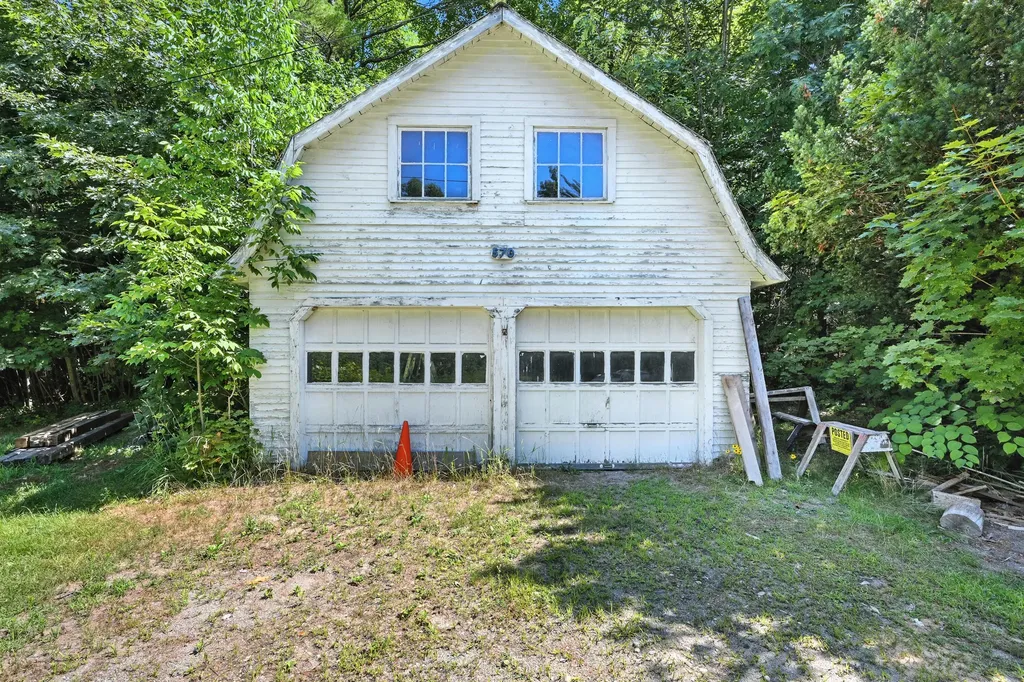 570 Mcgrath Pond Road Belgrade ME 04917