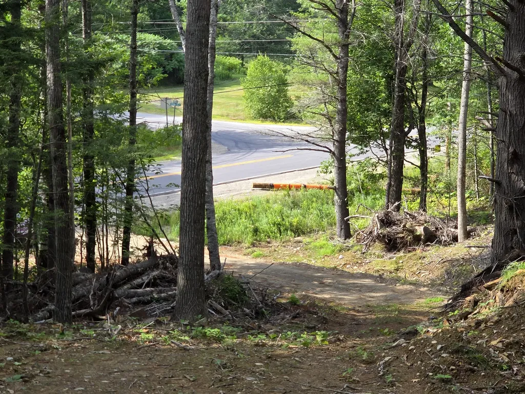 00 Pinnacle Road Liberty ME 04949