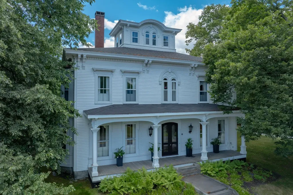 80 State Street Ellsworth ME 04605