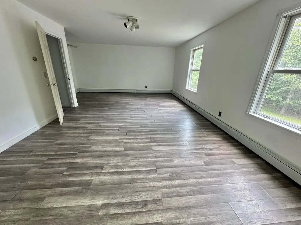 1242 Canaan Road Skowhegan ME 04976