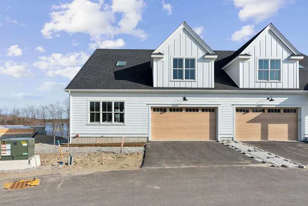 15 Isle Avenue Saco ME 04072
