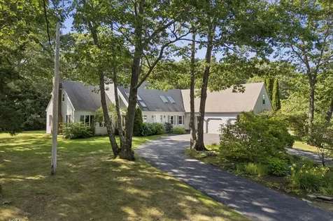 40 Broad Cove Road Cape Elizabeth ME 04107