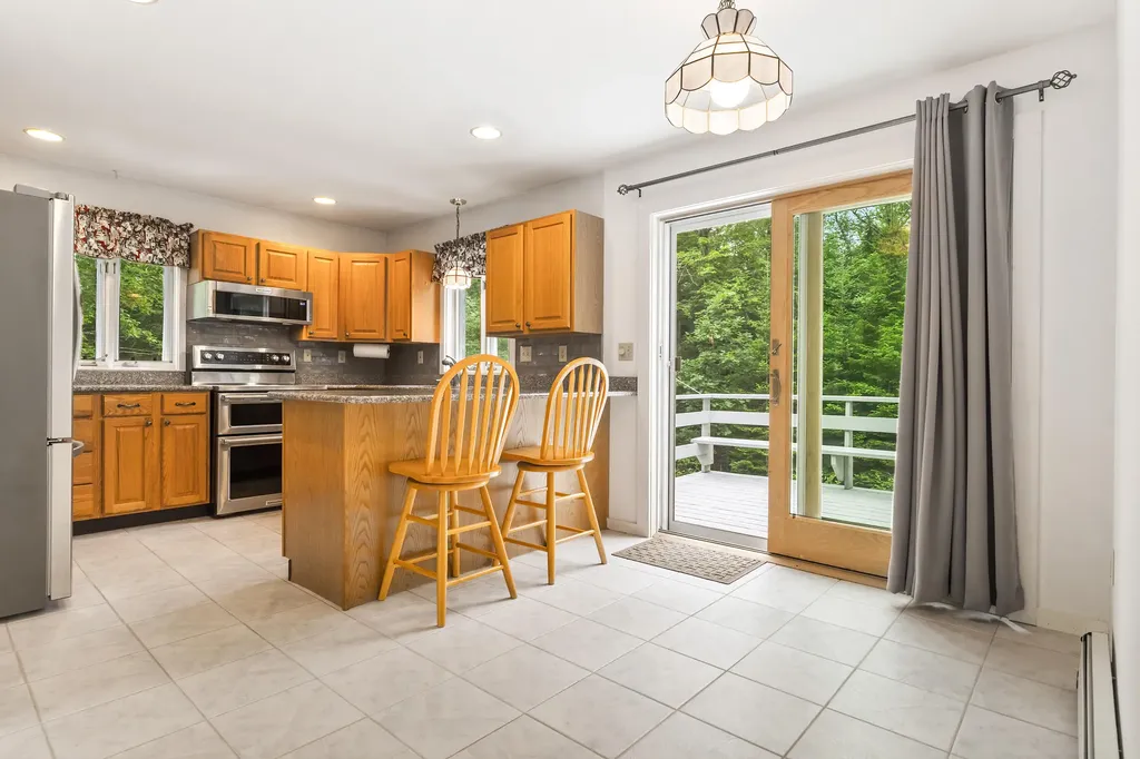 308 Foye Road Wiscasset ME 04578