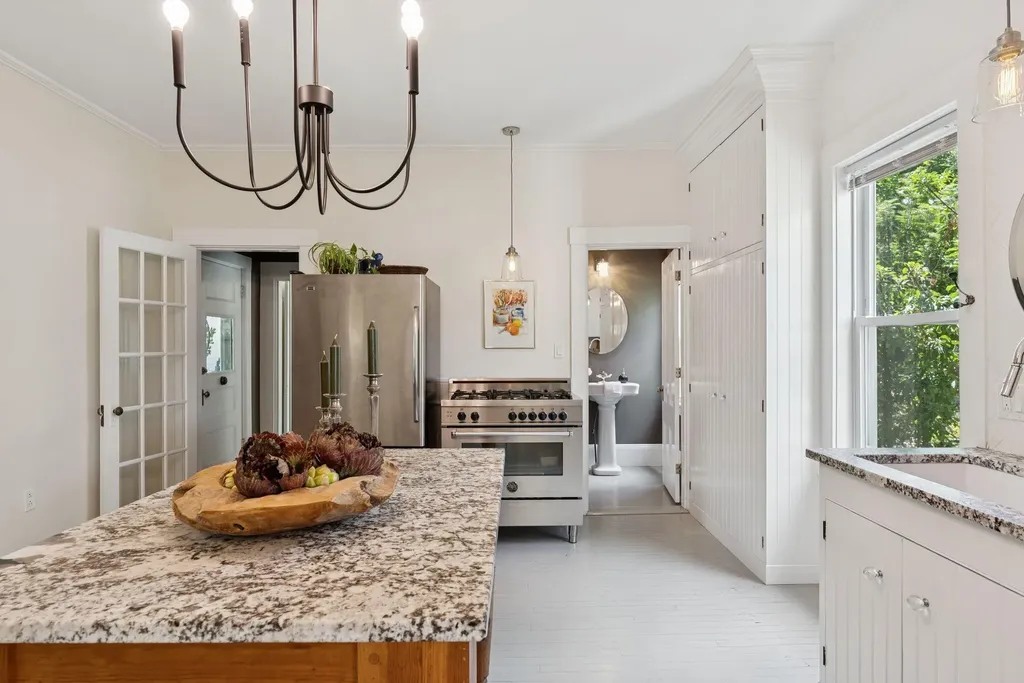 236-240 Concord Street W Portland ME 04103