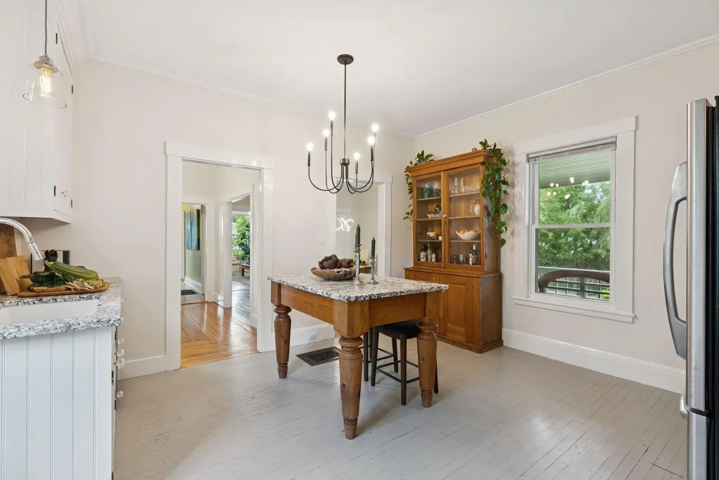 236-240 Concord Street W Portland ME 04103