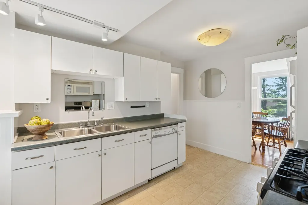 236-240 Concord Street W Portland ME 04103