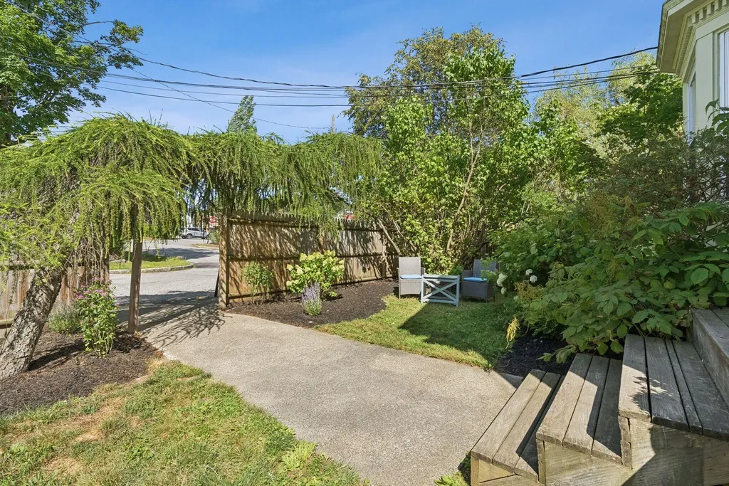 236-240 Concord Street W Portland ME 04103