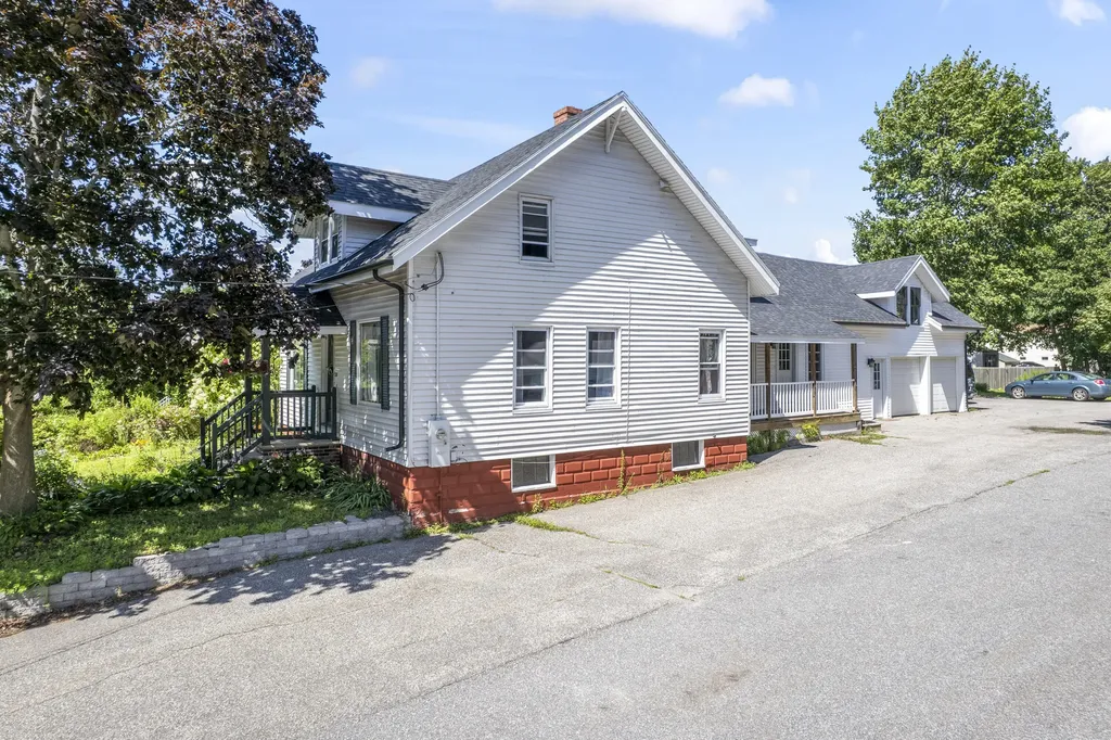 338 Ocean Street South Portland ME 04106