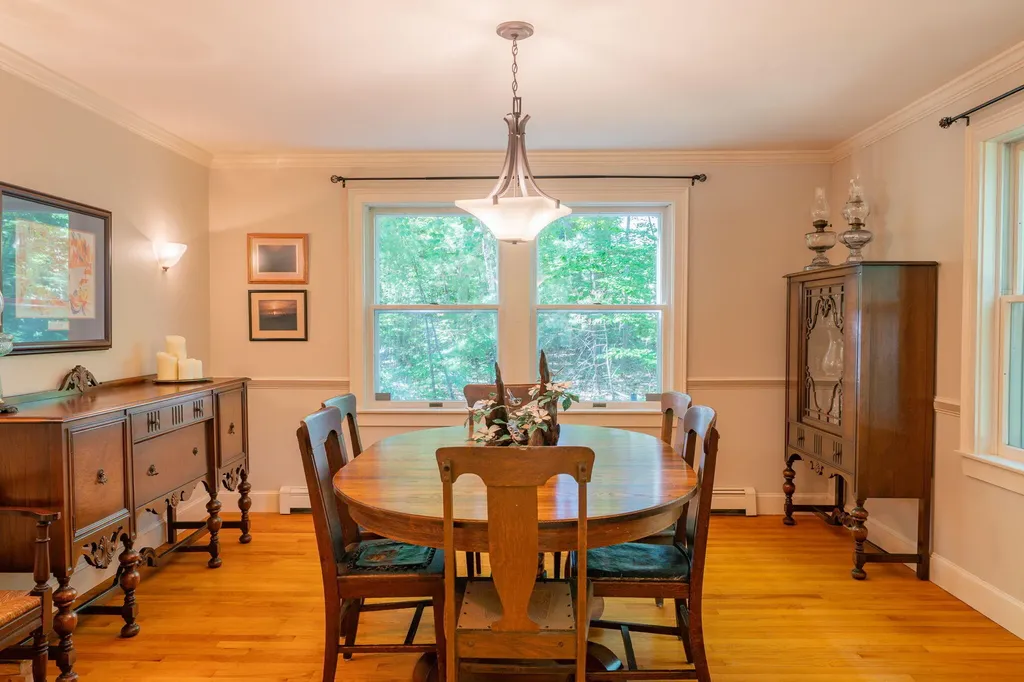 20 Stonecrest Drive Falmouth ME 04105