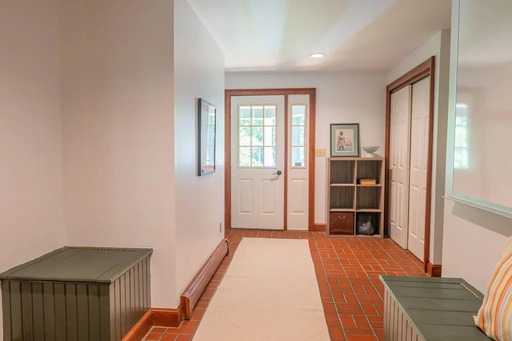 20 Stonecrest Drive Falmouth ME 04105