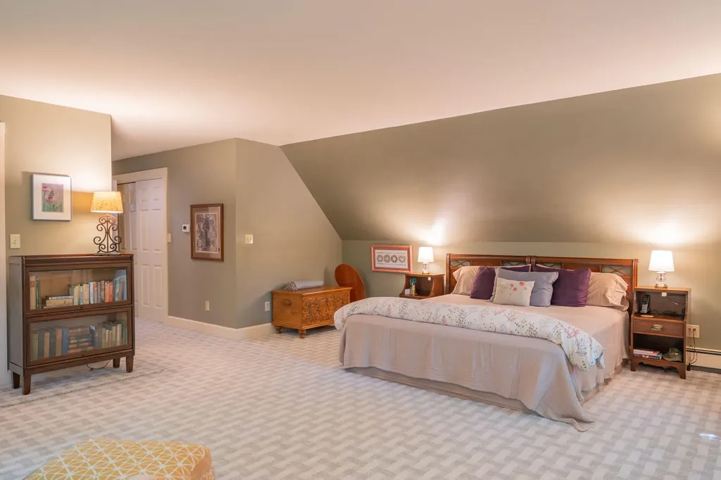 20 Stonecrest Drive Falmouth ME 04105