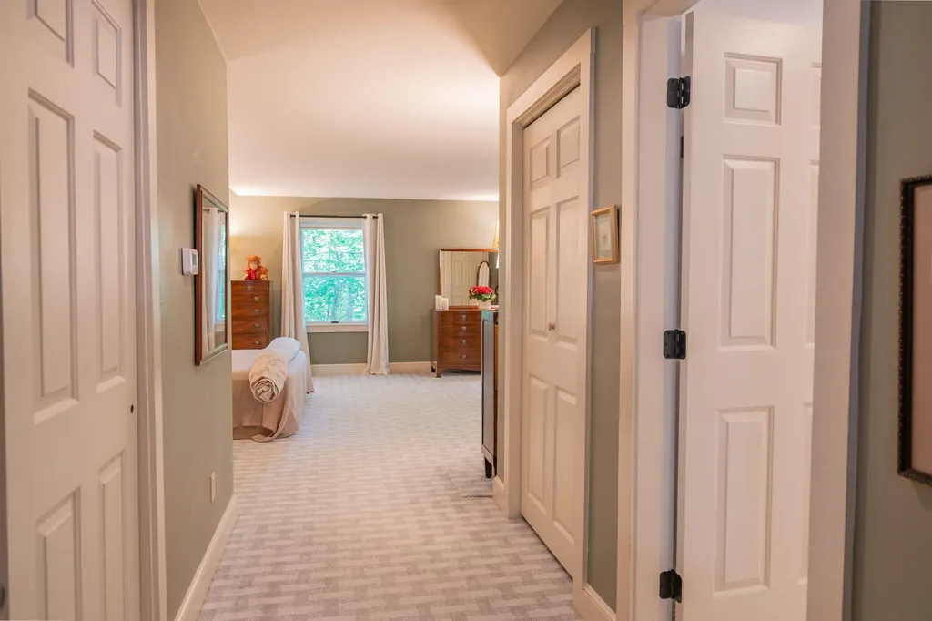 20 Stonecrest Drive Falmouth ME 04105