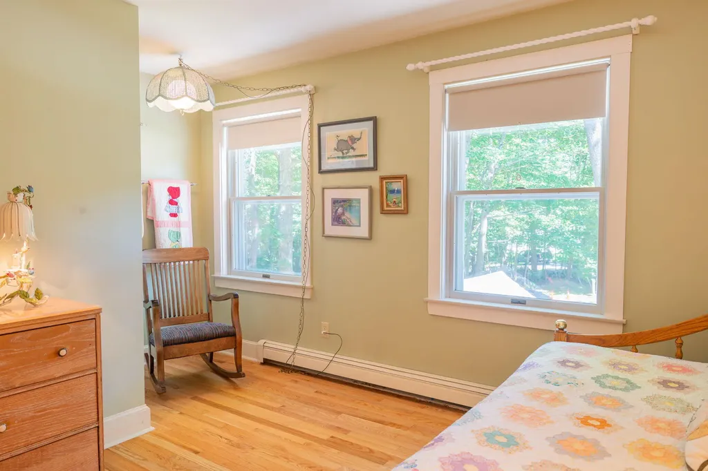 20 Stonecrest Drive Falmouth ME 04105