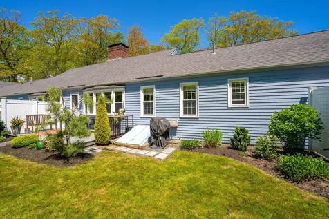 4 Wood Pond Lane Kennebunk ME 04043
