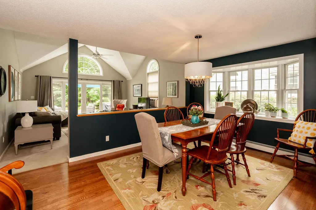 24 Meadow Lane Freeport ME 04032
