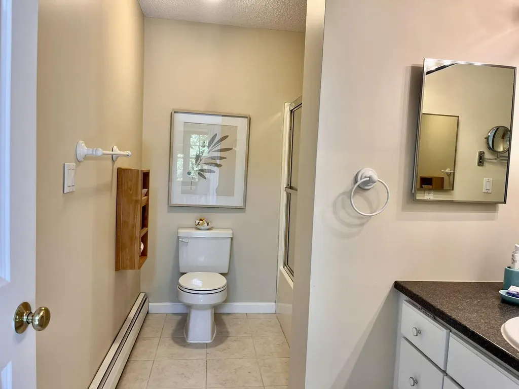 24 Meadow Lane Freeport ME 04032