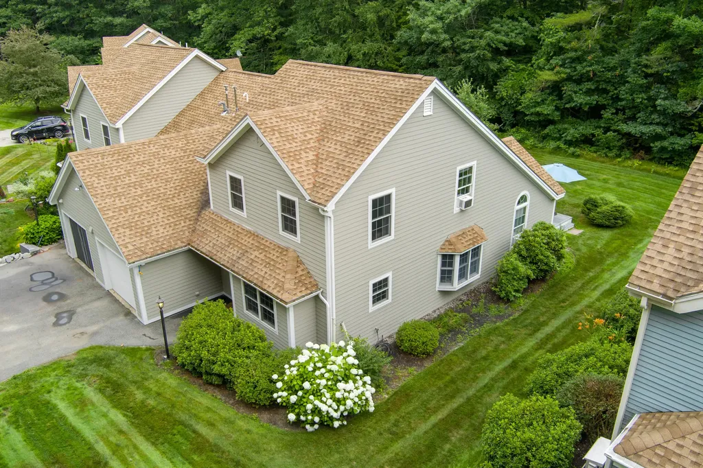 24 Meadow Lane Freeport ME 04032