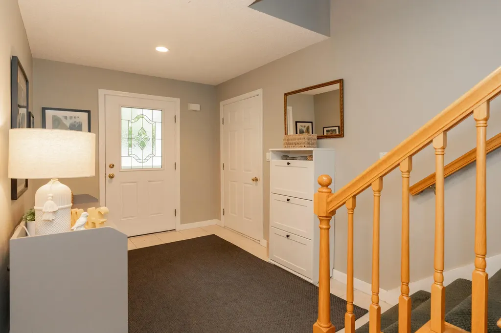 24 Meadow Lane Freeport ME 04032
