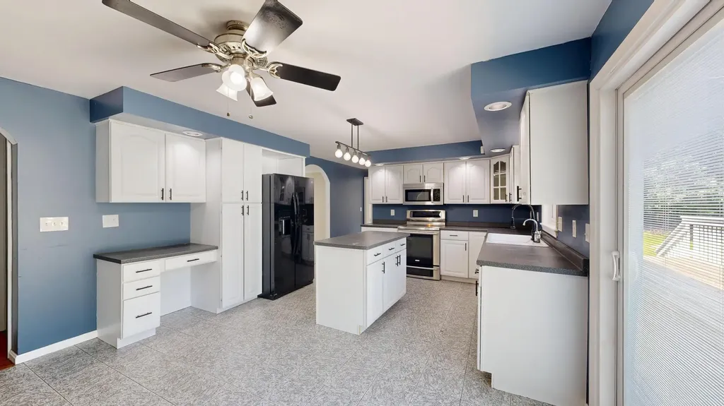 60 Vickery Road Auburn ME 04210