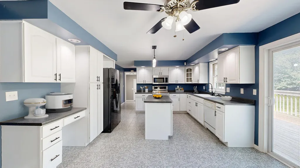 60 Vickery Road Auburn ME 04210
