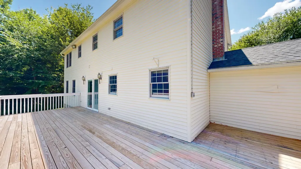 60 Vickery Road Auburn ME 04210