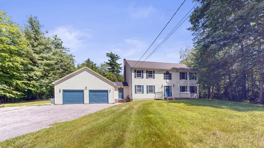 60 Vickery Road Auburn ME 04210