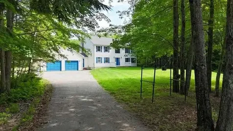 60 Vickery Road Auburn ME 04210