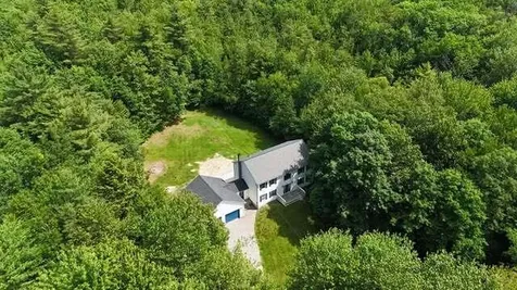 60 Vickery Road Auburn ME 04210