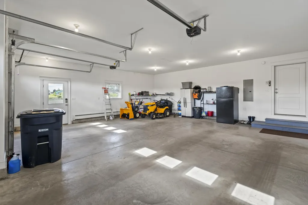 204 Edenfield Drive Hermon ME 04401