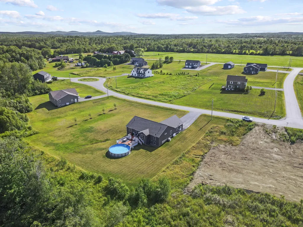204 Edenfield Drive Hermon ME 04401