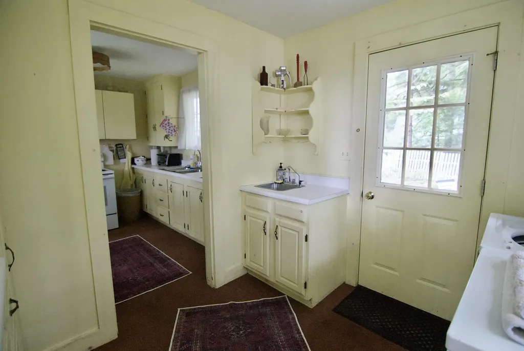 16 Salmon Road Madison ME 04950