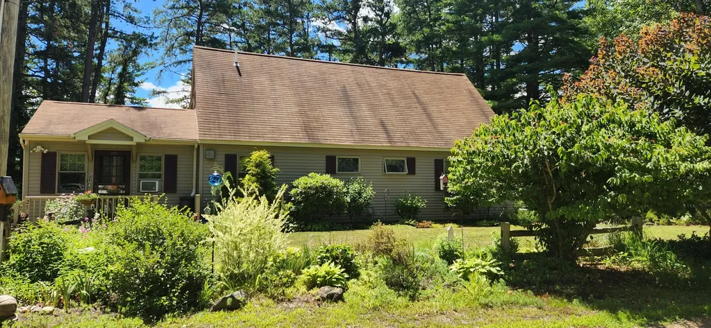 25 Siddall Road Sanford ME 04073