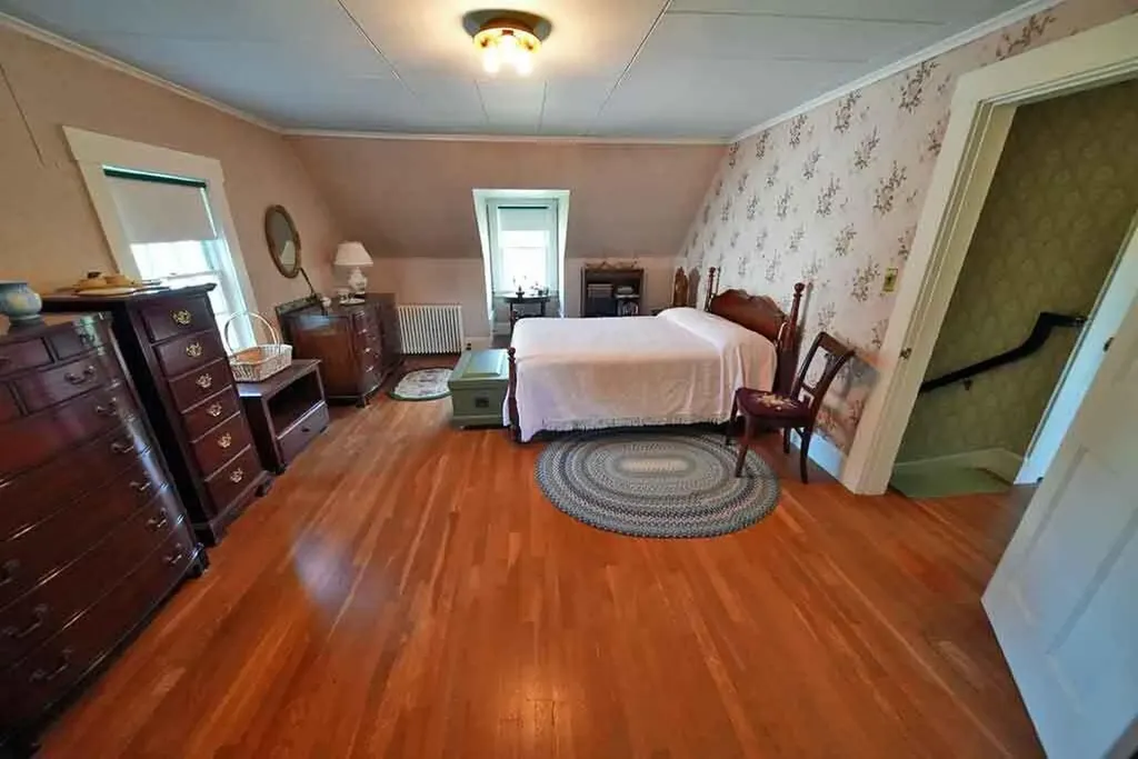 33 Pleasant Street Houlton ME 04730