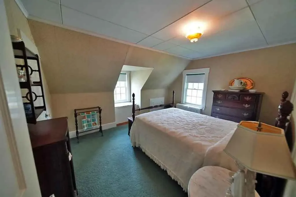 33 Pleasant Street Houlton ME 04730