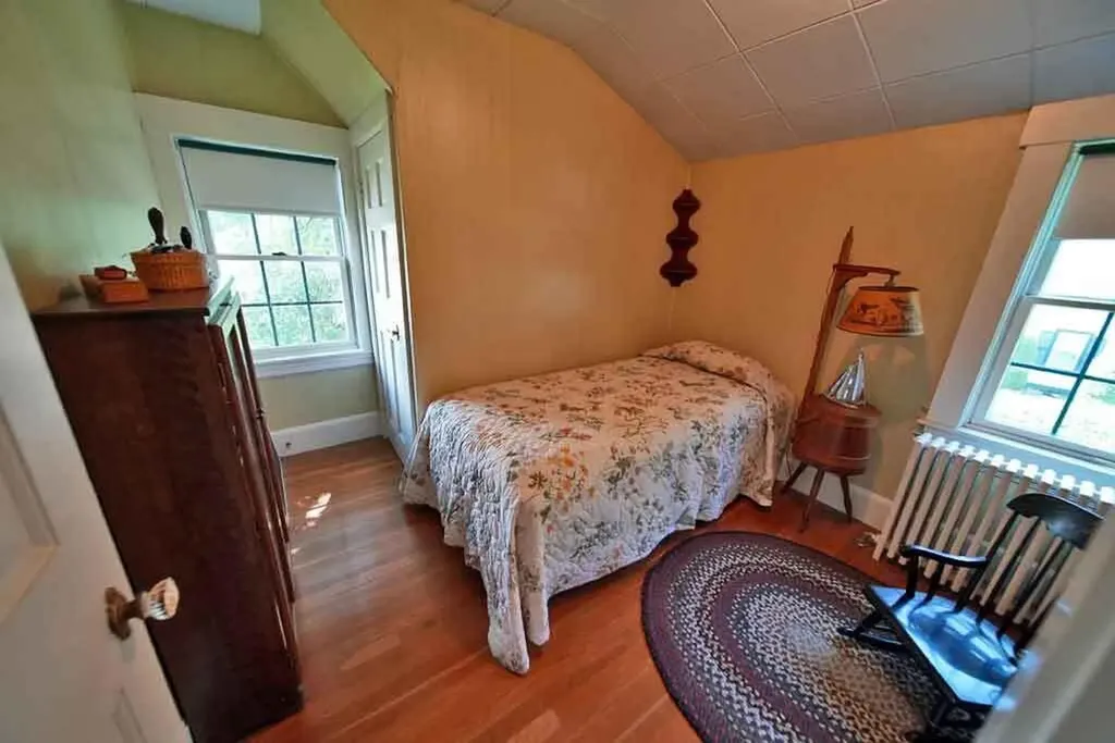 33 Pleasant Street Houlton ME 04730