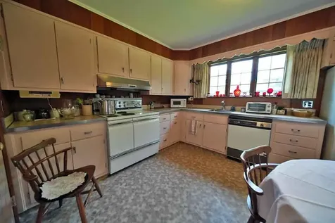 33 Pleasant Street Houlton ME 04730