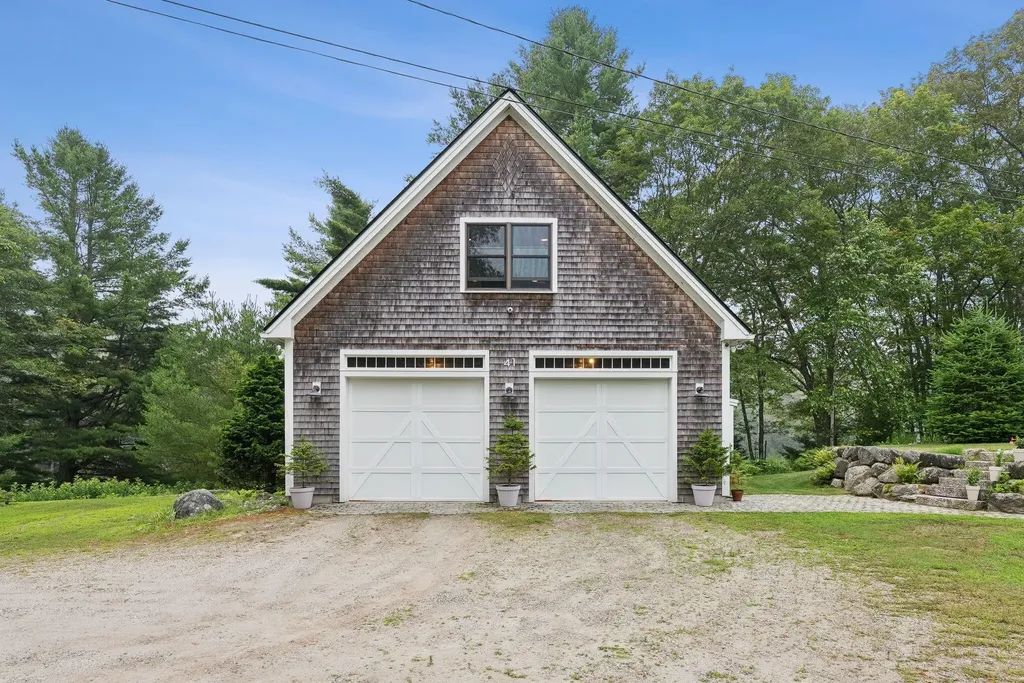 41 Beaver Lodge Lane Phippsburg ME 04562