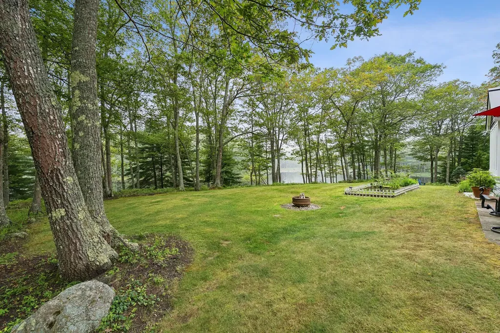 41 Beaver Lodge Lane Phippsburg ME 04562