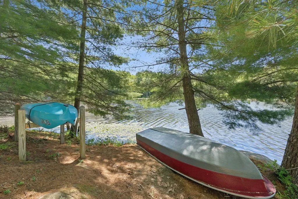 41 Beaver Lodge Lane Phippsburg ME 04562