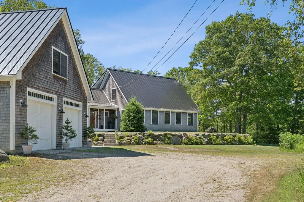 41 Beaver Lodge Lane Phippsburg ME 04562
