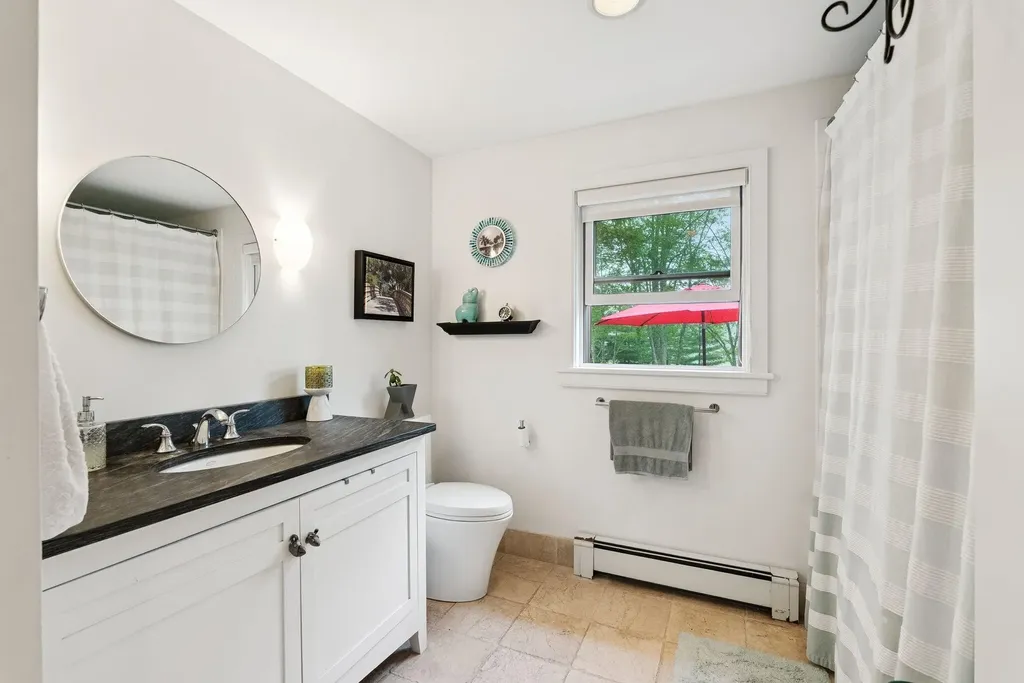 41 Beaver Lodge Lane Phippsburg ME 04562