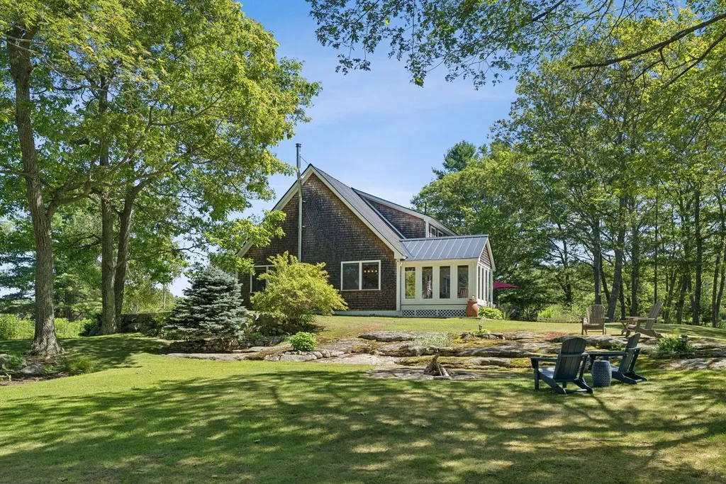 41 Beaver Lodge Lane Phippsburg ME 04562