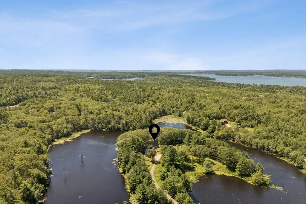41 Beaver Lodge Lane Phippsburg ME 04562