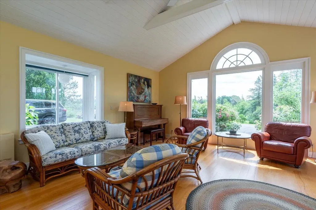 72 Dublin Road South Thomaston ME 04858