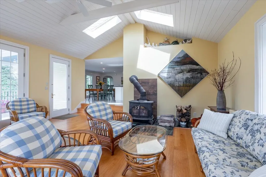72 Dublin Road South Thomaston ME 04858