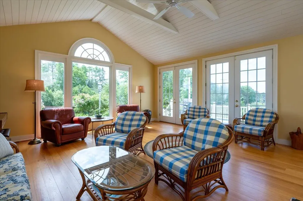 72 Dublin Road South Thomaston ME 04858