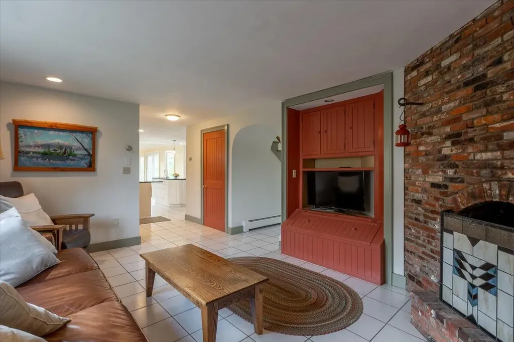 72 Dublin Road South Thomaston ME 04858