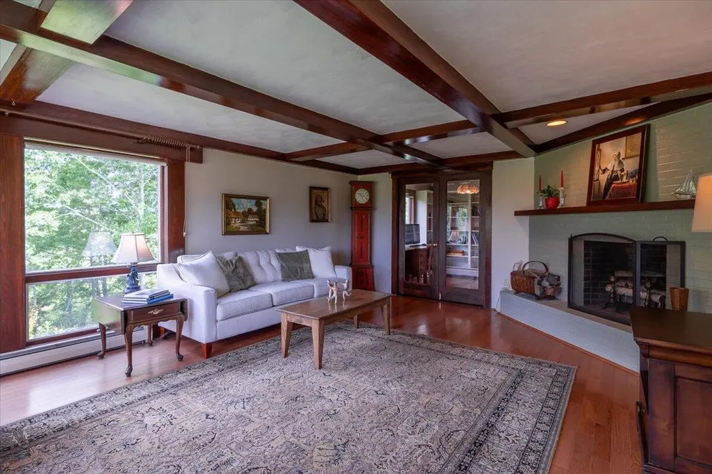 72 Dublin Road South Thomaston ME 04858
