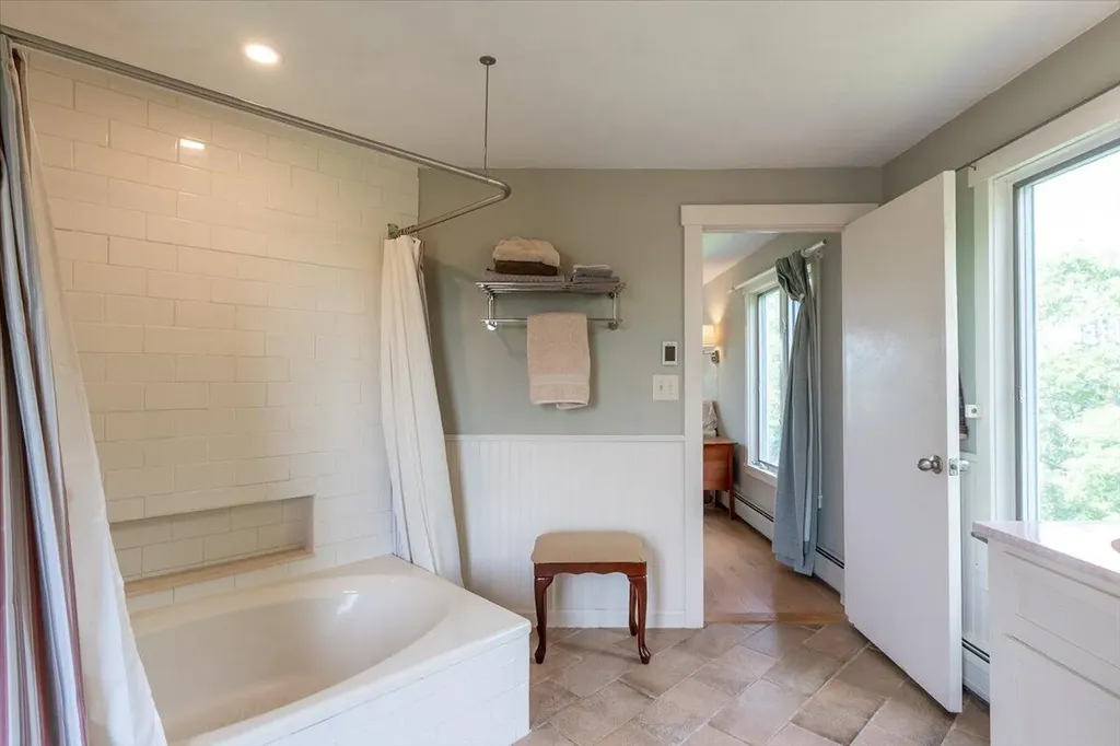 72 Dublin Road South Thomaston ME 04858