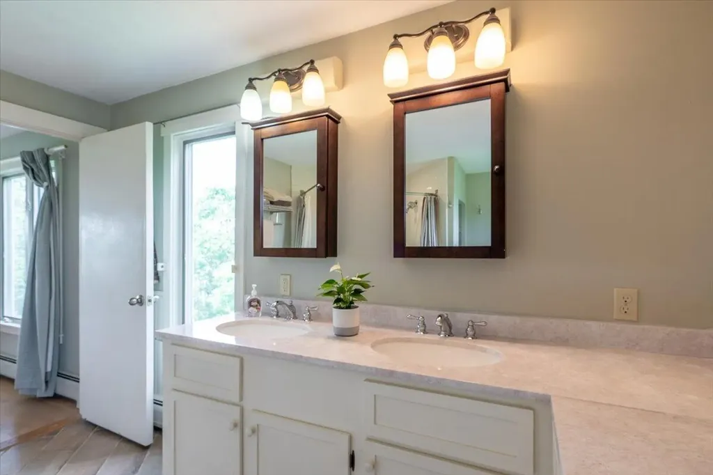 72 Dublin Road South Thomaston ME 04858